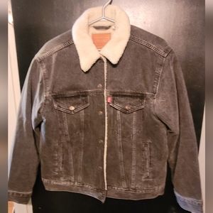 Levis jacket - sz L Womens